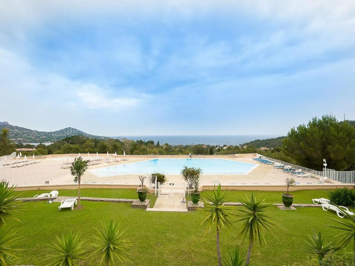 Apartment Village Cap Esterel - Le Hameau-7 By Interhome Saint-Raphaël فرنسا